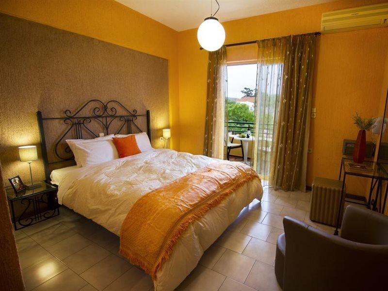 Lycasti Maisonettes Aparthotel 2*